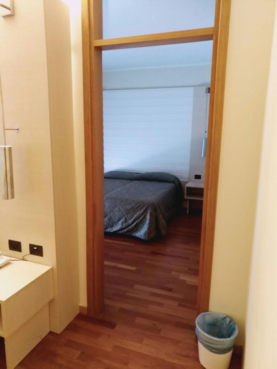 Hotel Columbus Lignano Sabbiadoro Buitenkant foto
