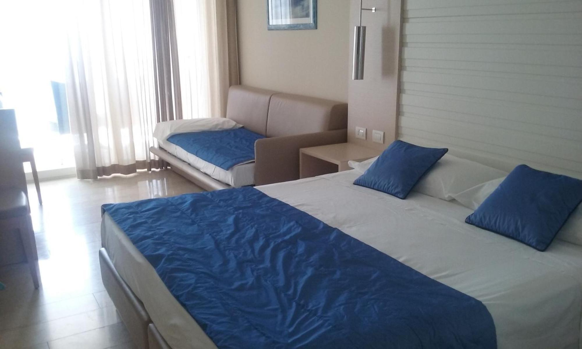 Hotel Columbus Lignano Sabbiadoro Buitenkant foto